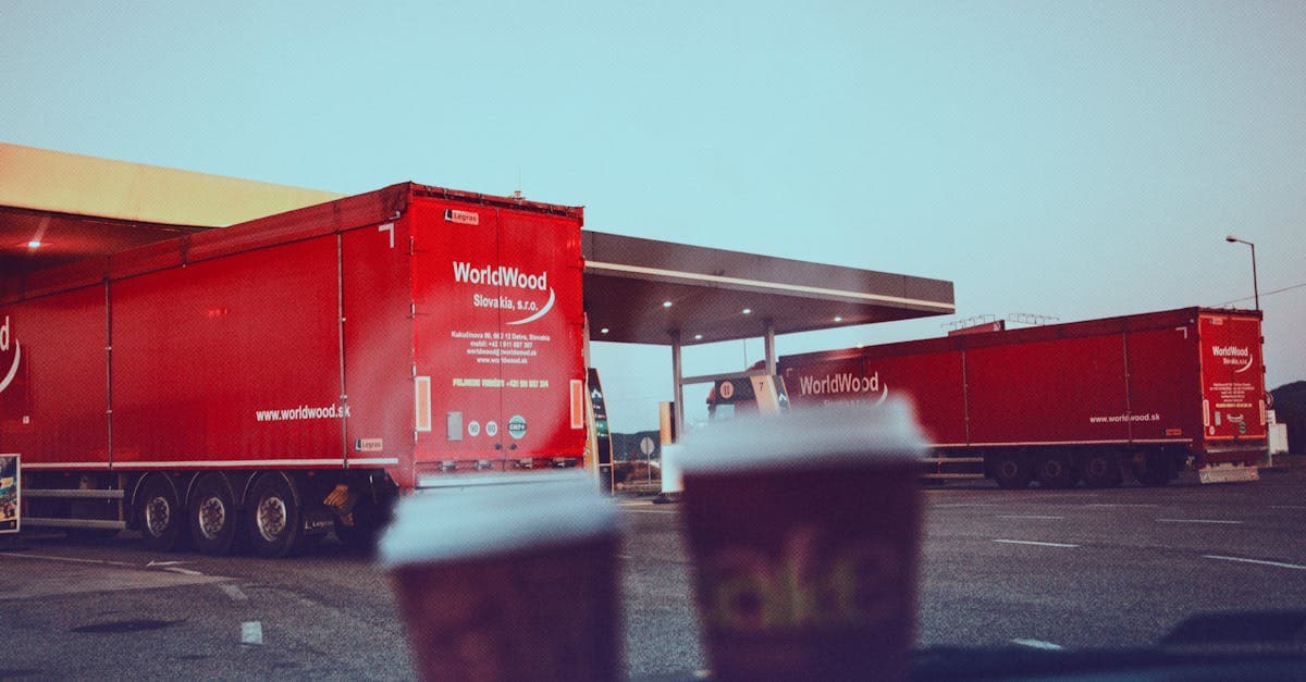 Cover Image for Fleet Fuel Cards: Trends Shaping Smarter Fuel Spending