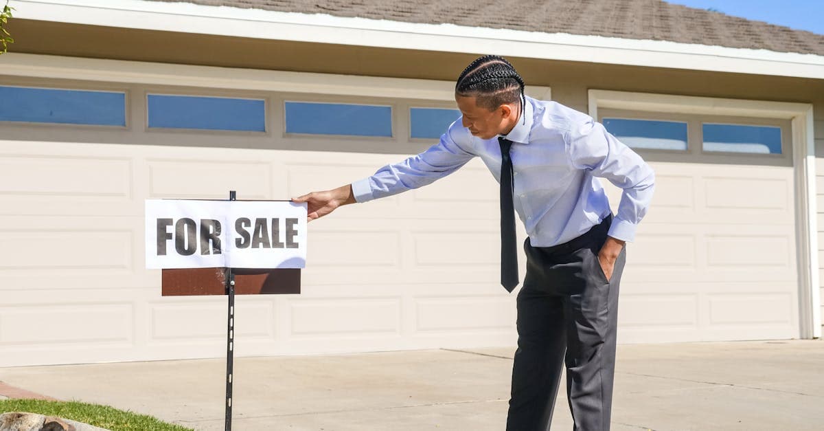 Cover Image for Government Seized Property Sales: Trends Buyers Need