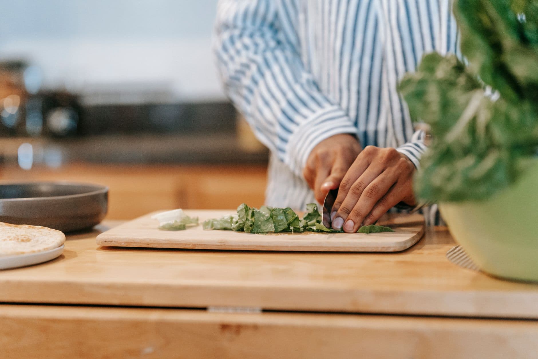 Cover image for How to Choose the Right Cutting Board for Your Needs